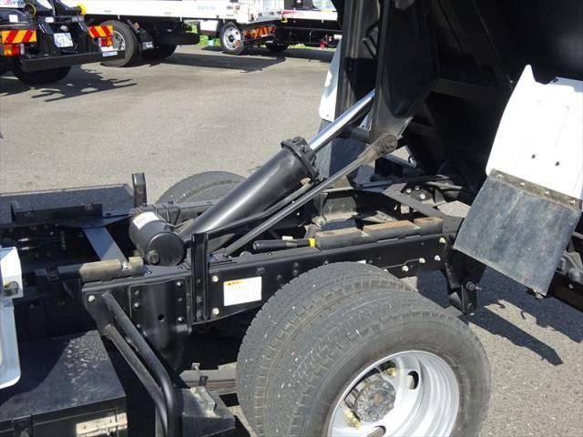 ISUZU ELF 2018 Image 31