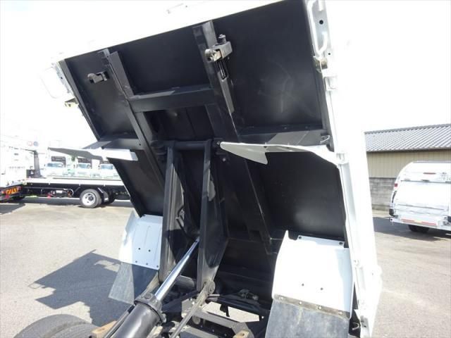 ISUZU ELF 2018 Image 31