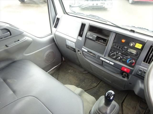 ISUZU ELF 2018 Image 31