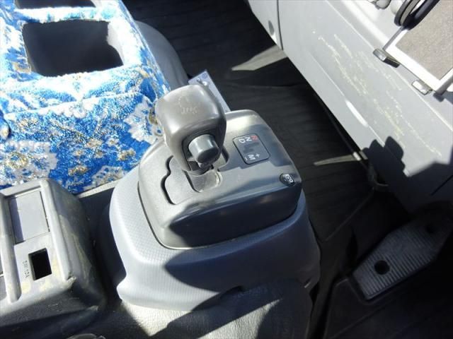 ISUZU FORWARD 2018 Image 31