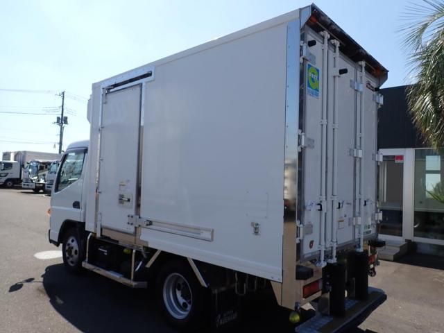 MITSUBISHI CANTER 2018 Image 31