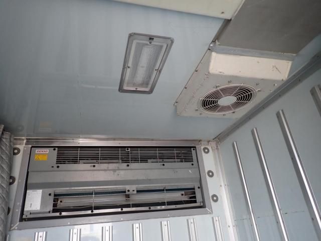 MITSUBISHI CANTER 2018 Image 31