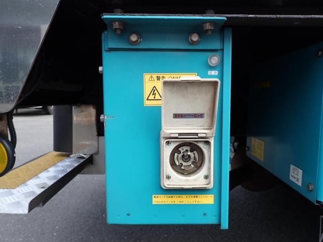 MITSUBISHI CANTER 2018 Image 31