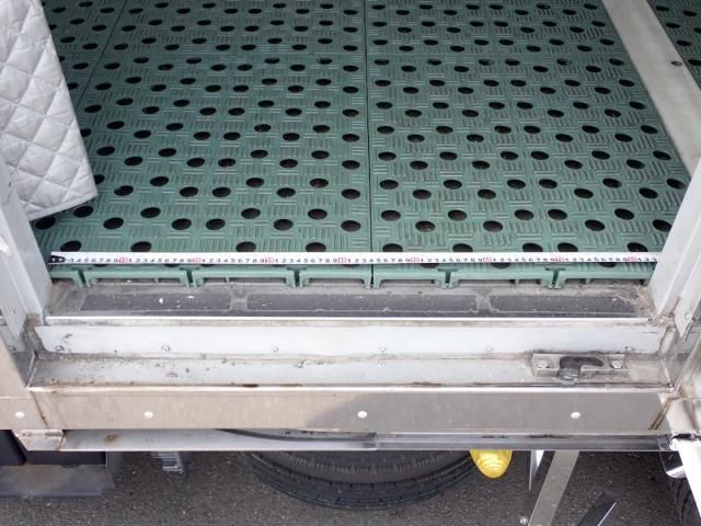 MITSUBISHI CANTER 2018 Image 31