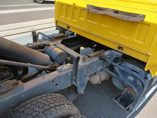 ISUZU ELF 2016 Image 31