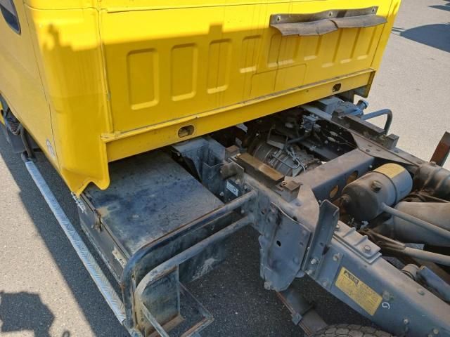 ISUZU ELF 2016 Image 31