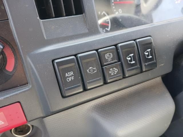 ISUZU ELF 2016 Image 31