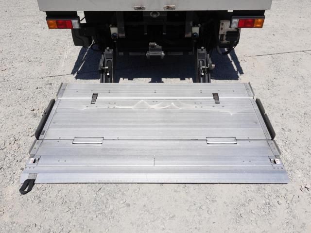 MITSUBISHI CANTER 2019 Image 31