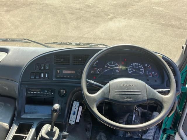 ISUZU GIGA 2013 Image 31