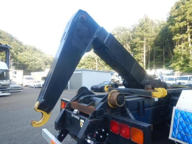 ISUZU GIGA 2007 Image 31