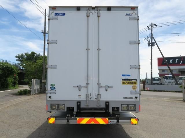 NISSAN DIESEL QUON 2019 Image 31