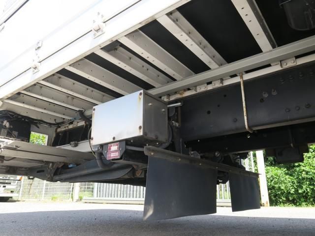 NISSAN DIESEL QUON 2019 Image 31