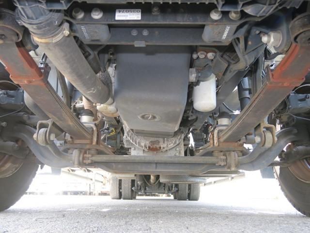 NISSAN DIESEL QUON 2019 Image 31