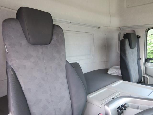 NISSAN DIESEL QUON 2019 Image 31