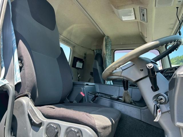 MITSUBISHI FUSOU SUPER GREAT 2014 Image 31