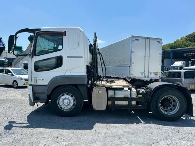 MITSUBISHI FUSOU SUPER GREAT 2014 Image 31