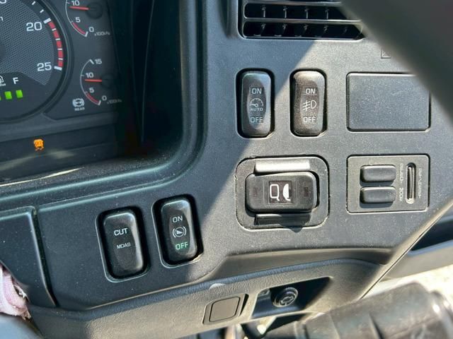 MITSUBISHI FUSOU SUPER GREAT 2014 Image 31