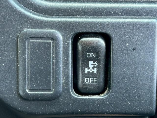 MITSUBISHI FUSOU SUPER GREAT 2014 Image 31