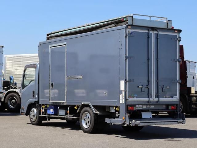 ISUZU ELF 2012 Image 31