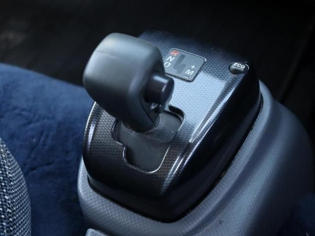 ISUZU ELF 2012 Image 31