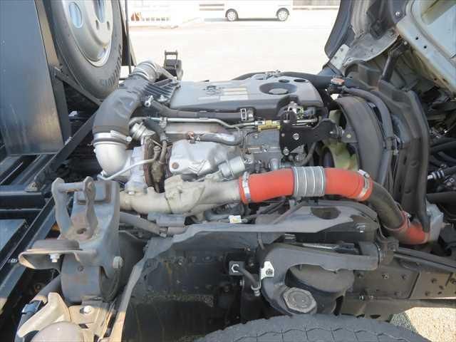 ISUZU ELF 2017 Image 31