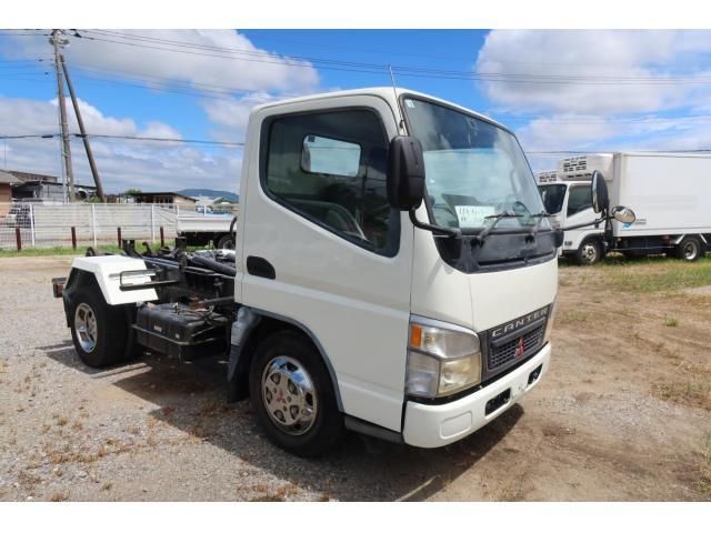 MITSUBISHI CANTER 2003 Image 31