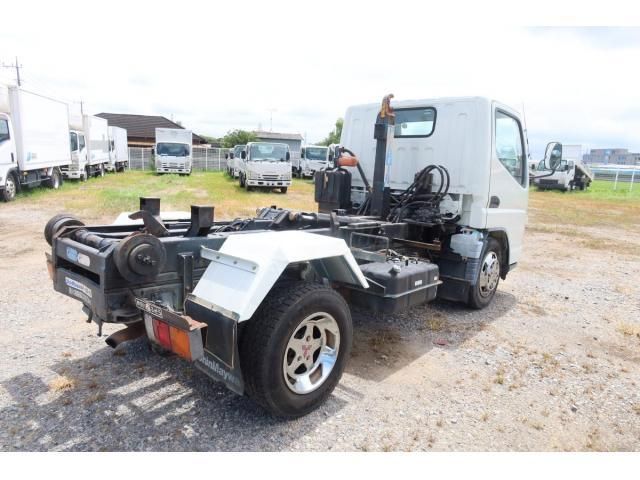 MITSUBISHI CANTER 2003 Image 31