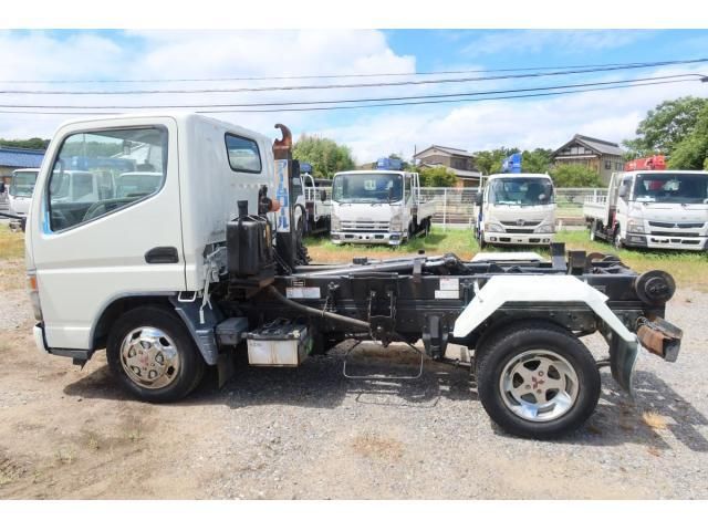 MITSUBISHI CANTER 2003 Image 31