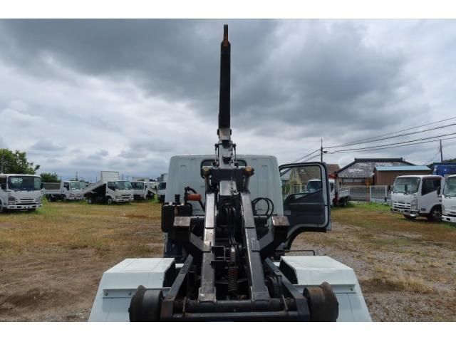 MITSUBISHI CANTER 2003 Image 31