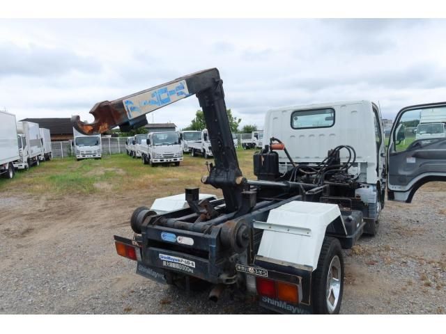MITSUBISHI CANTER 2003 Image 31