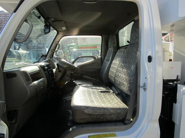 TOYOTA DYNA 2010 Image 31