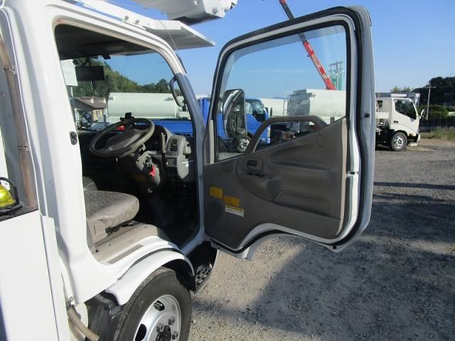 TOYOTA DYNA 2010 Image 31