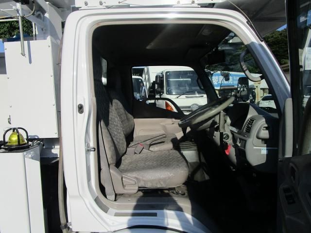 TOYOTA DYNA 2010 Image 31