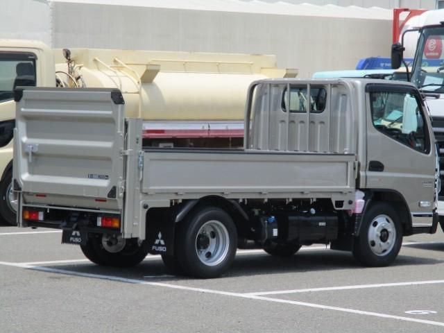 MITSUBISHI CANTER 2025 Image 31