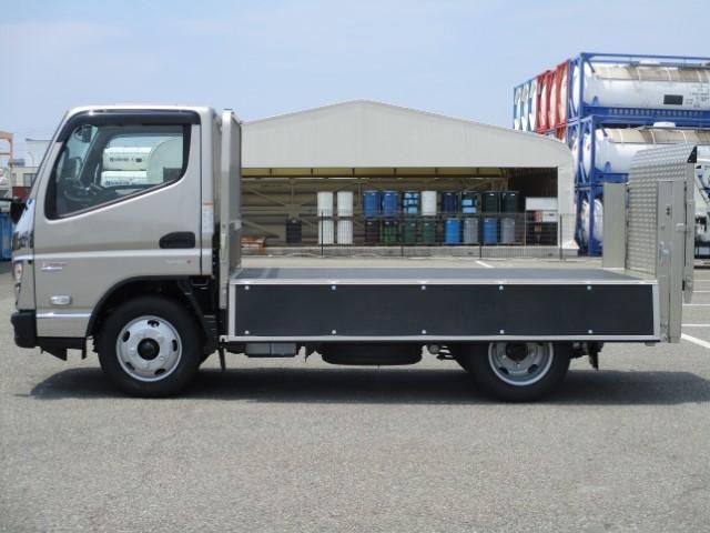 MITSUBISHI CANTER 2025 Image 31