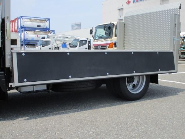MITSUBISHI CANTER 2025 Image 31