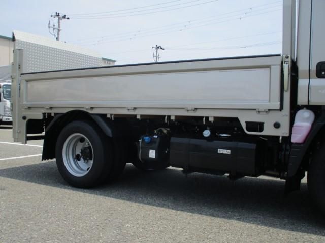 MITSUBISHI CANTER 2025 Image 31