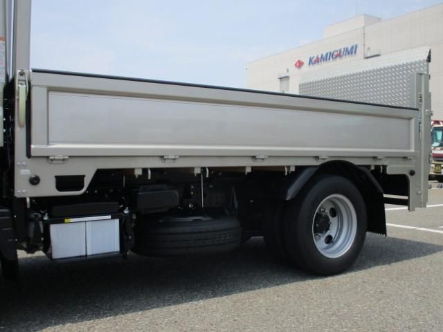 MITSUBISHI CANTER 2025 Image 31