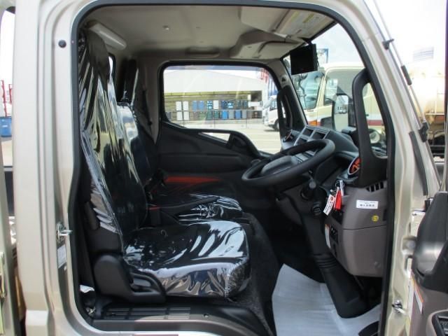 MITSUBISHI CANTER 2025 Image 31