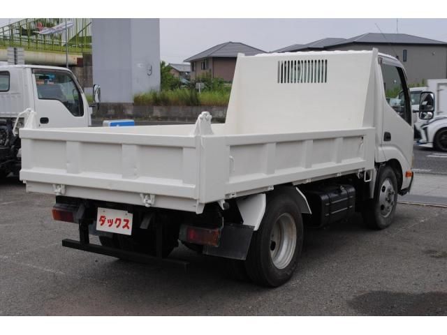 HINO DUTRO 2011 Image 31