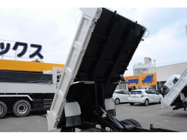 HINO DUTRO 2011 Image 31