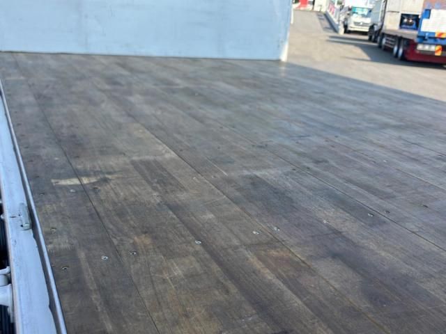 NISSAN DIESEL QUON 2021 Image 31