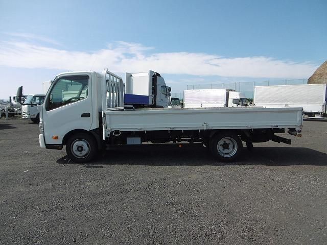 HINO DUTRO 2020 Image 31