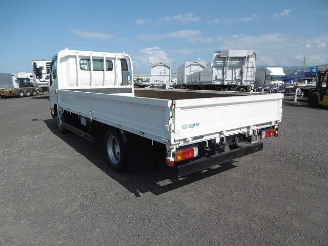 HINO DUTRO 2020 Image 31