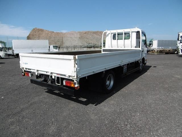 HINO DUTRO 2020 Image 31