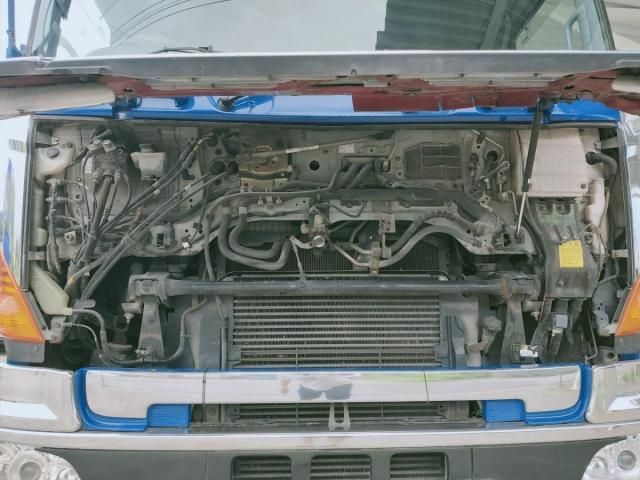 HINO PROFIA 2004 Image 31