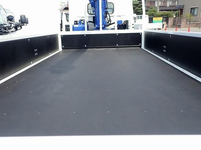 MITSUBISHI CANTER 2025 Image 31