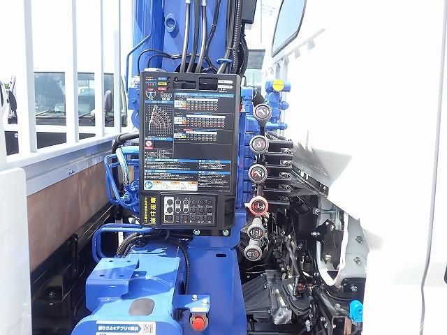 MITSUBISHI CANTER 2025 Image 31