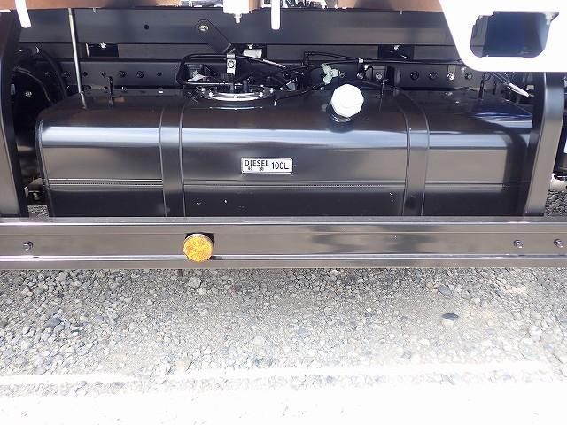 MITSUBISHI CANTER 2025 Image 31