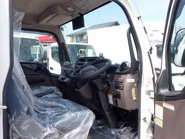 MITSUBISHI CANTER 2025 Image 31